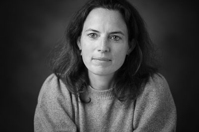 Portretfoto van Kim Hoozemans door Michiel Heijmans